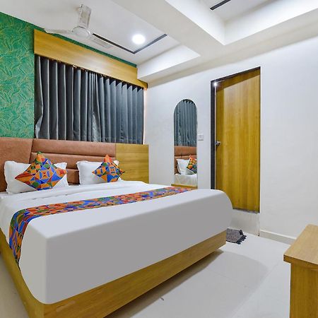 Hotel Green Tree アーメダバード エクステリア 写真